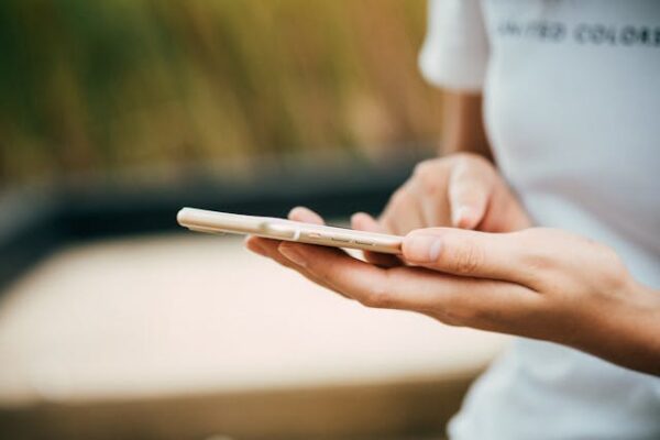 3 Benefits of Buying Prepaid Phone Minutes Online